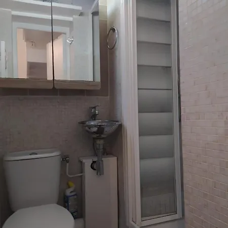 Le 4 Apartment *