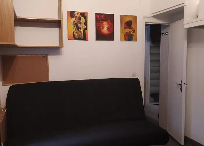 Le 4 *